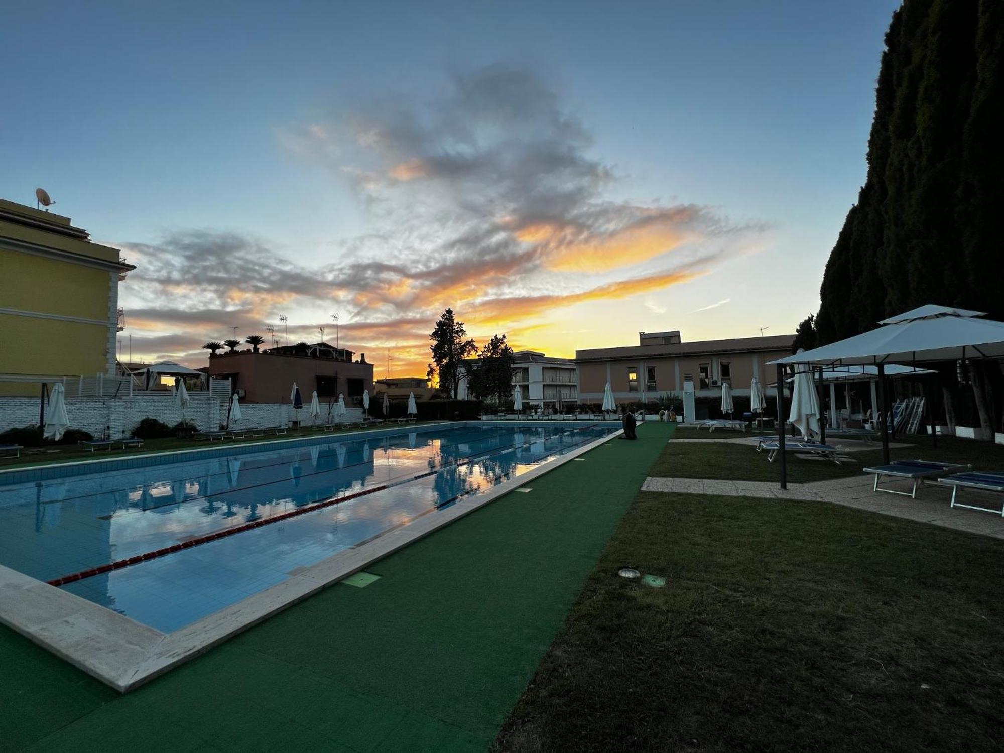 Parco Tirreno Hotel Rom Exteriör bild