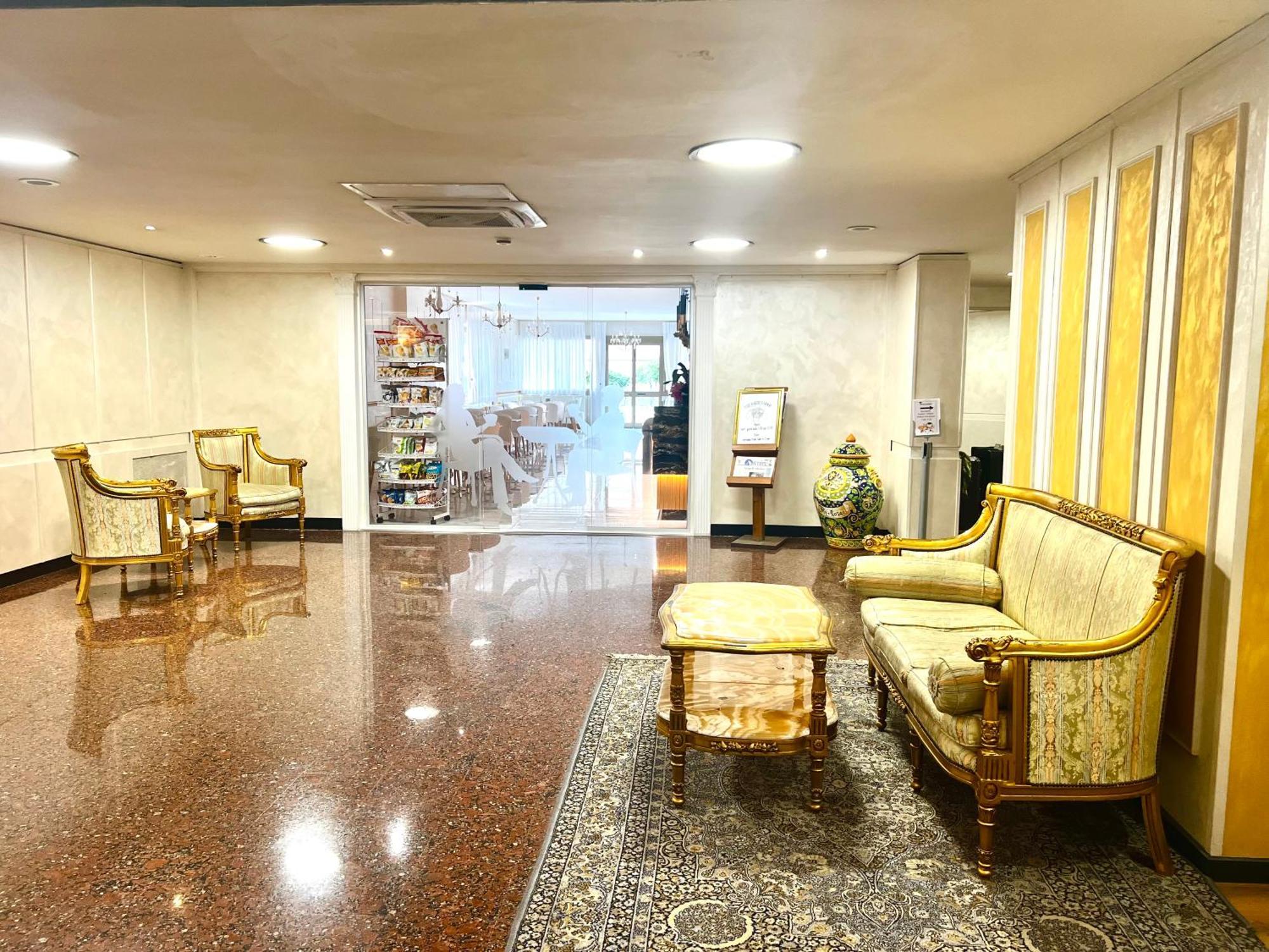 Parco Tirreno Hotel Rom Exteriör bild
